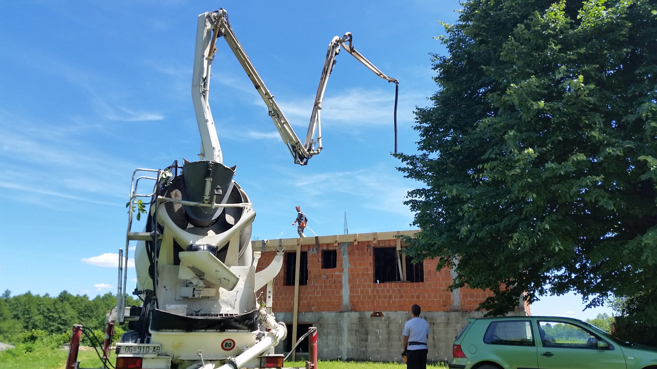 Zidanje prve etaže i izrada gornje AB ploče (dio drugi)