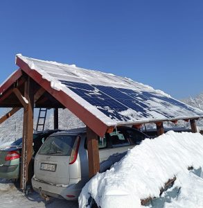 solarna nadstrešnica zimi