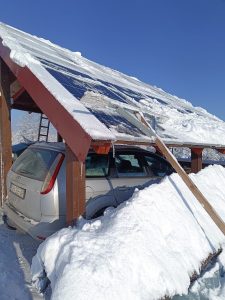 čišćenje snijega sa solarnih panela